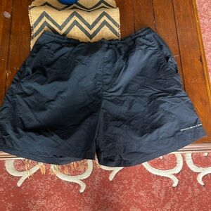 Black Columbia PFG shorts - L